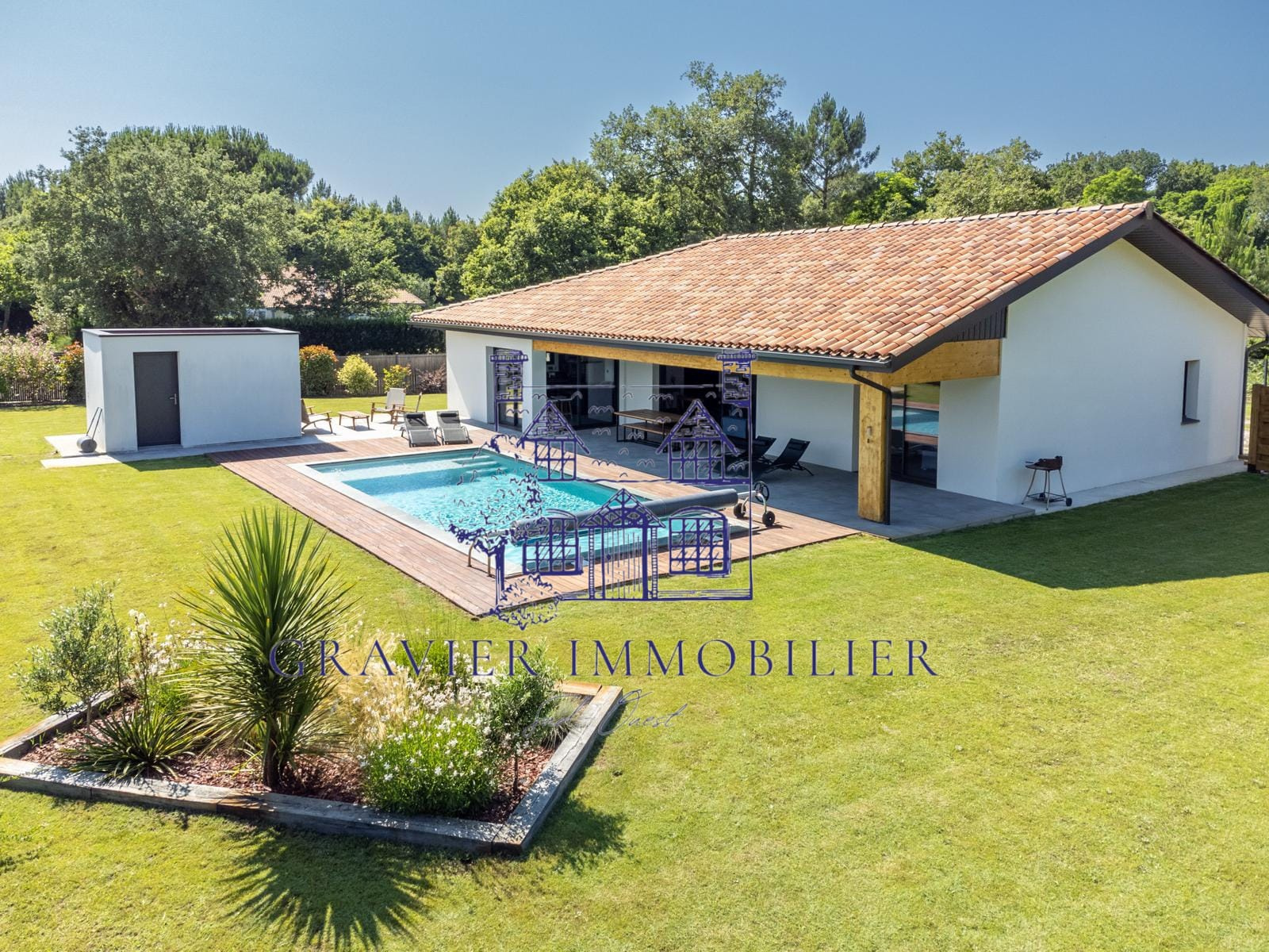 Villa moderne avec dépendance, piscine et garage à Pontenx-les-Forges